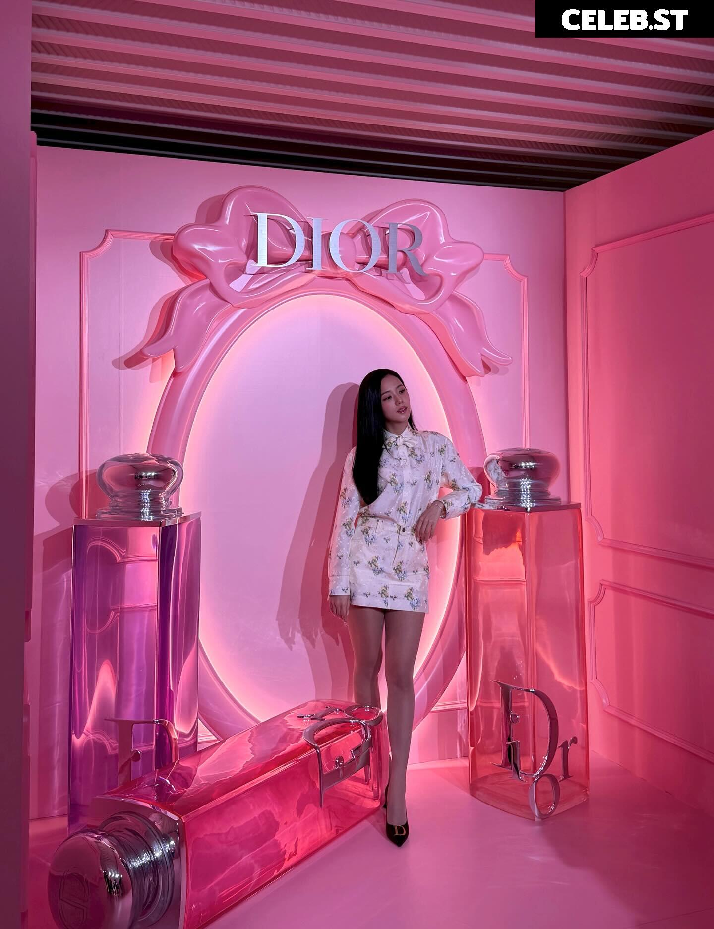 Jisoo  || - BLΛƆKPIИK ( BLACKPINK ) Image 23661308