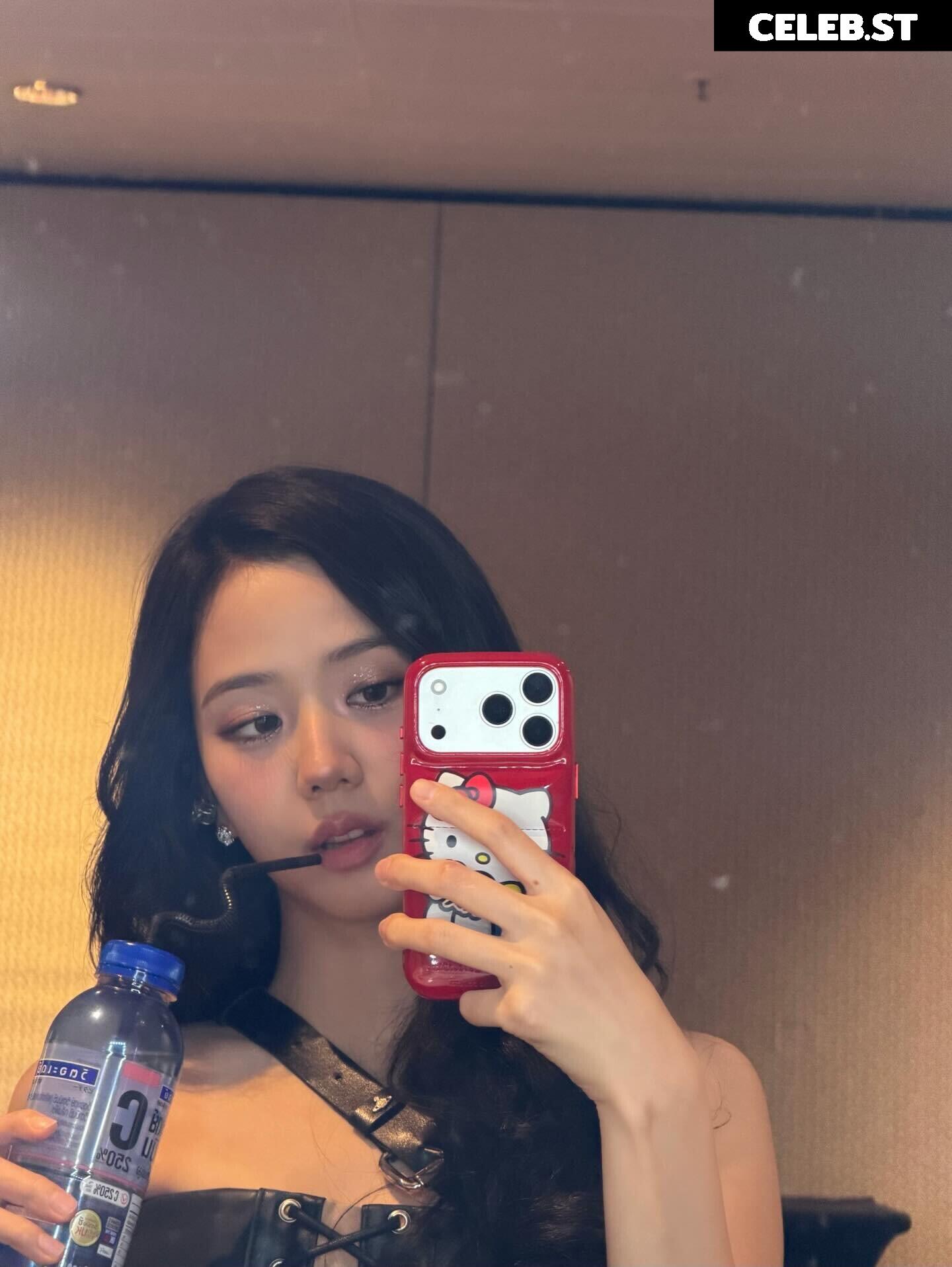 Jisoo  || - BLΛƆKPIИK ( BLACKPINK ) Image 23661361