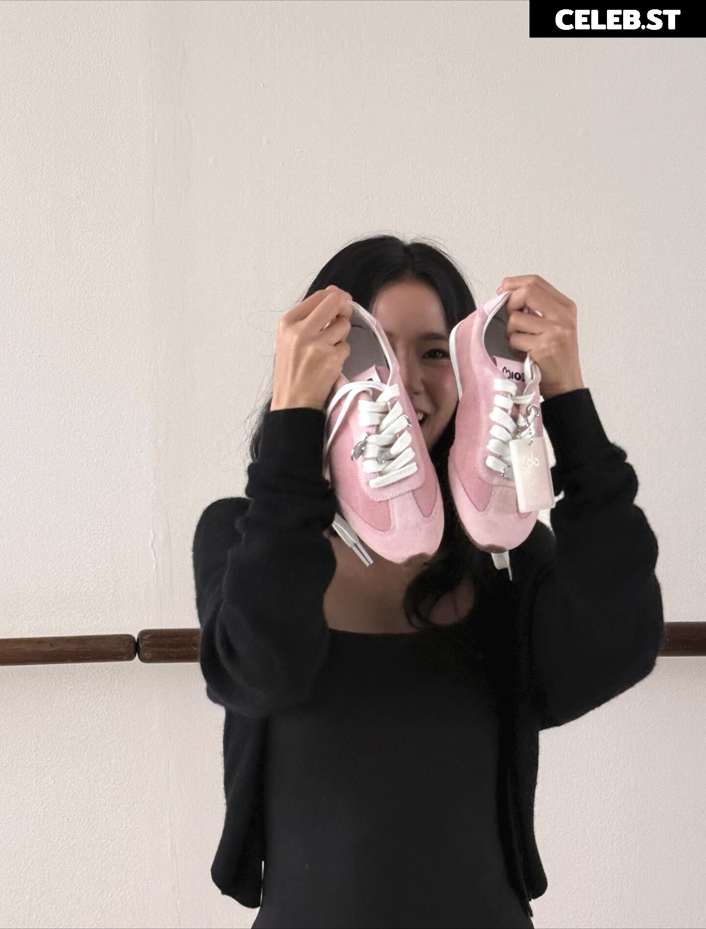 Jisoo  || - BLΛƆKPIИK ( BLACKPINK ) Image 23660929