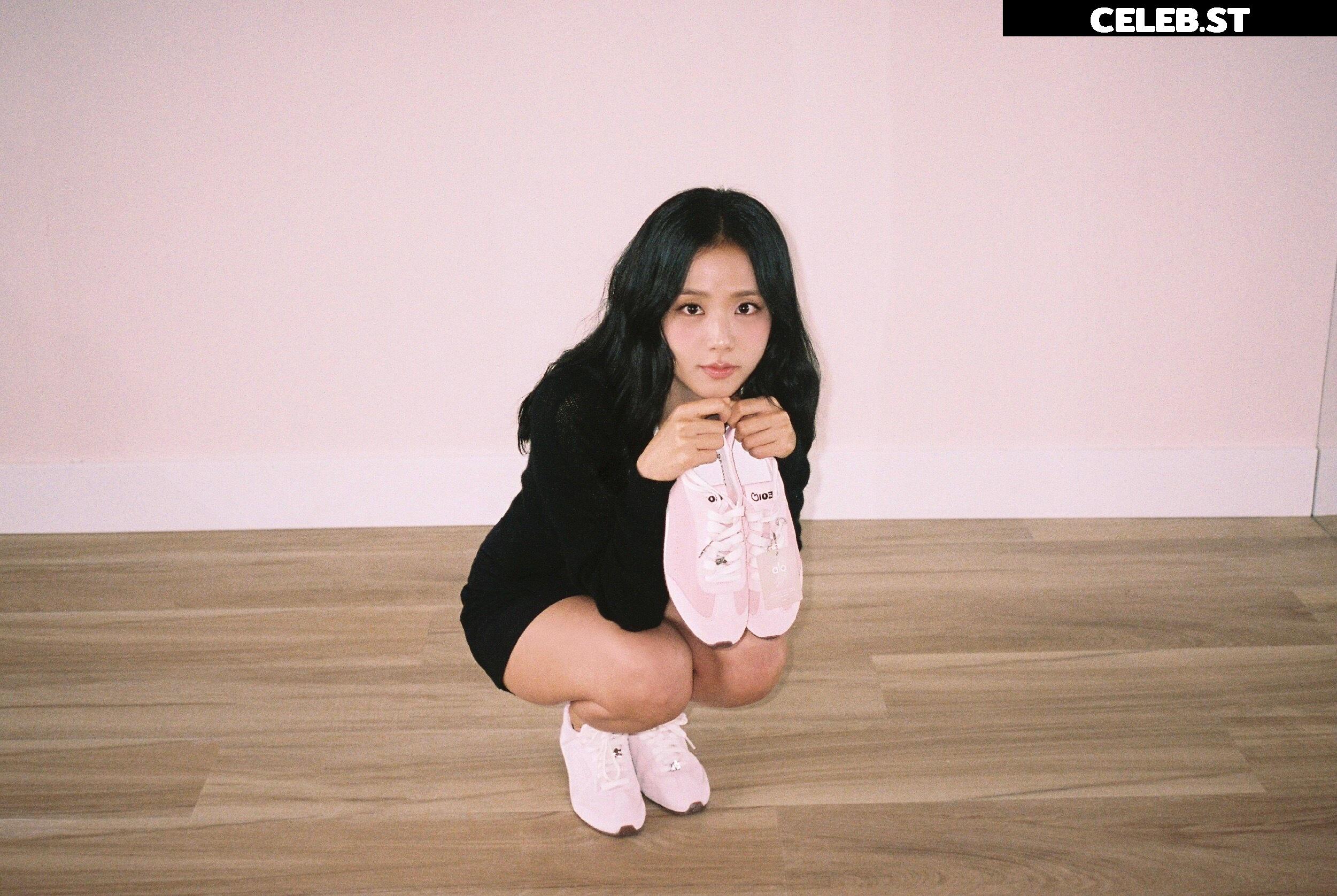 Jisoo  || - BLΛƆKPIИK ( BLACKPINK ) Image 23660937