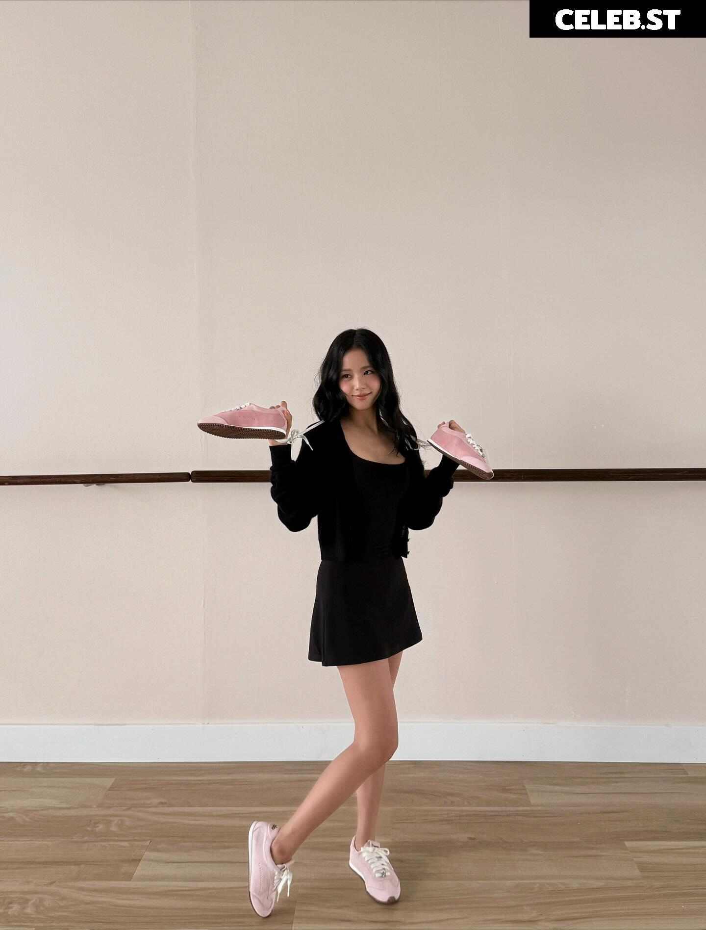 Jisoo  || - BLΛƆKPIИK ( BLACKPINK ) Image 23660945