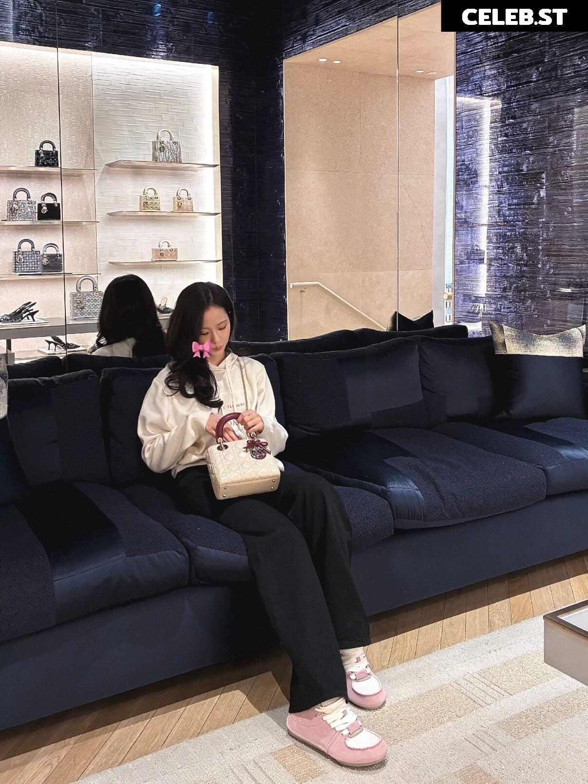 Jisoo  || - BLΛƆKPIИK ( BLACKPINK ) Image 23660899