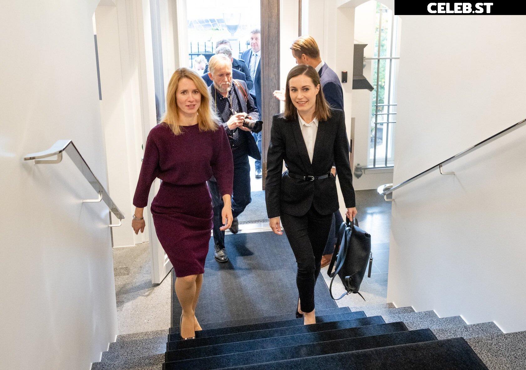 Political Ladies Image 23660450