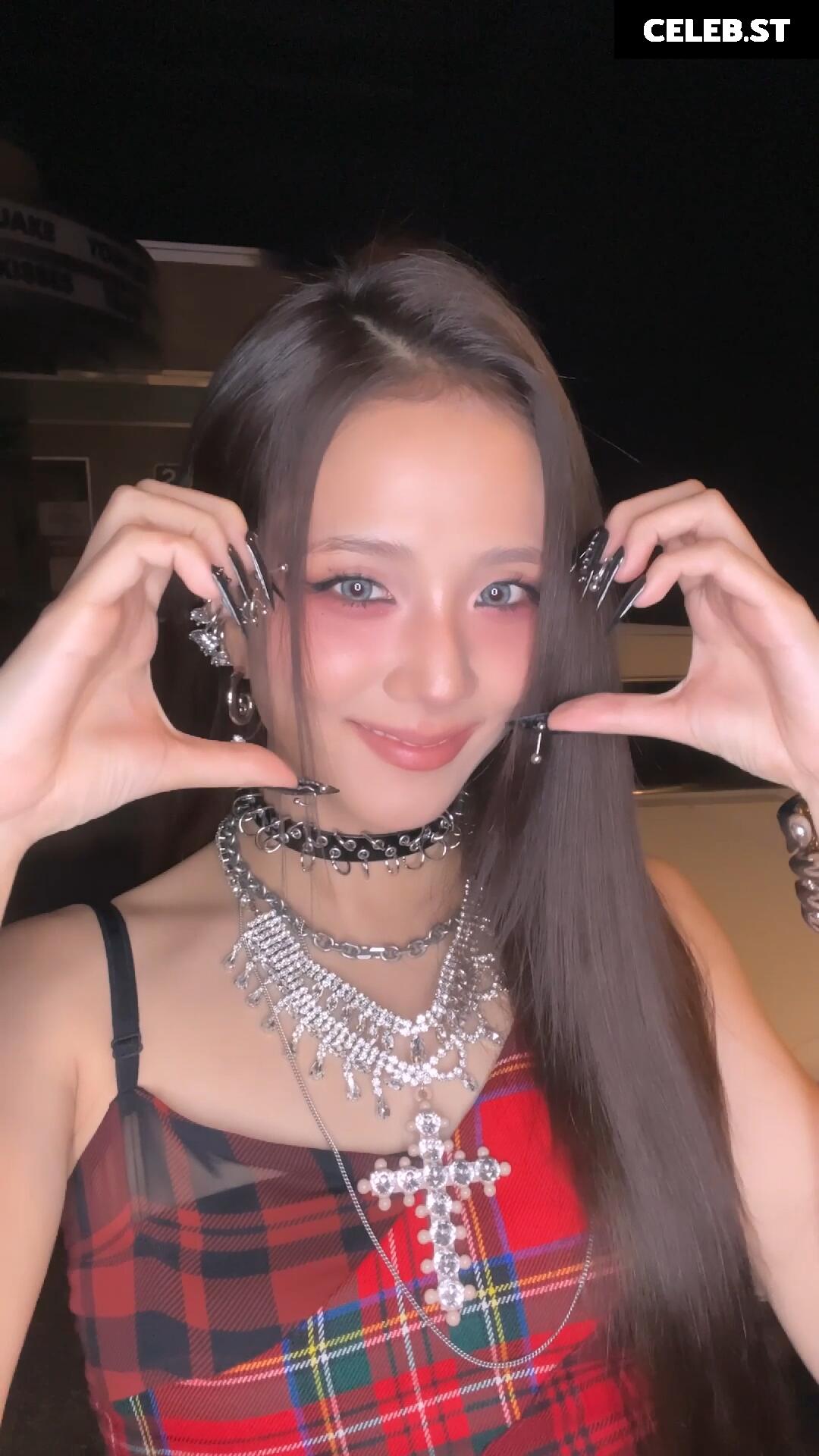Jisoo  || - BLΛƆKPIИK ( BLACKPINK ) Image 23660632