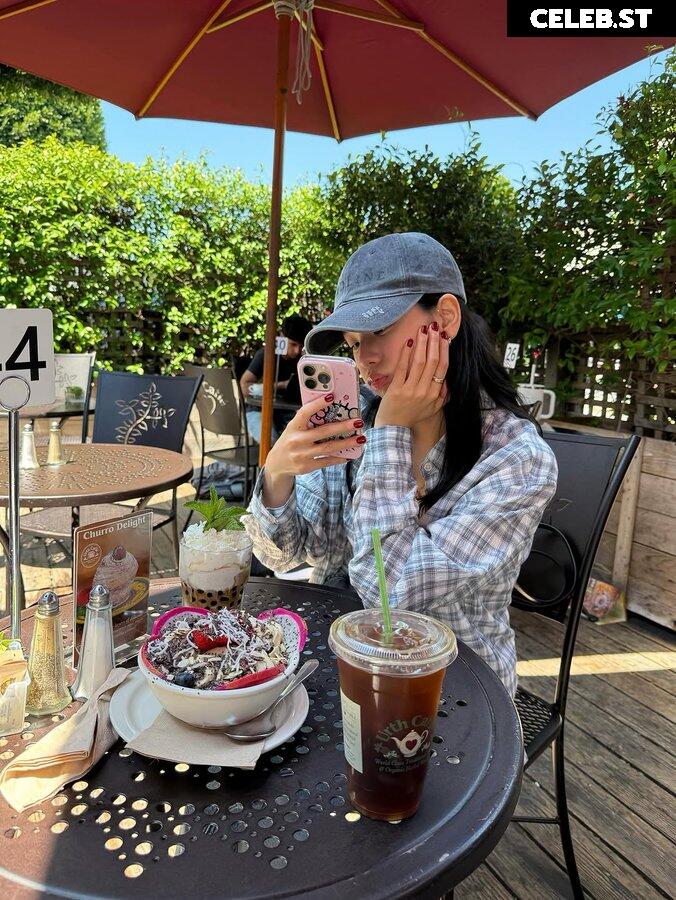 Jisoo  || - BLΛƆKPIИK ( BLACKPINK ) Image 23660665