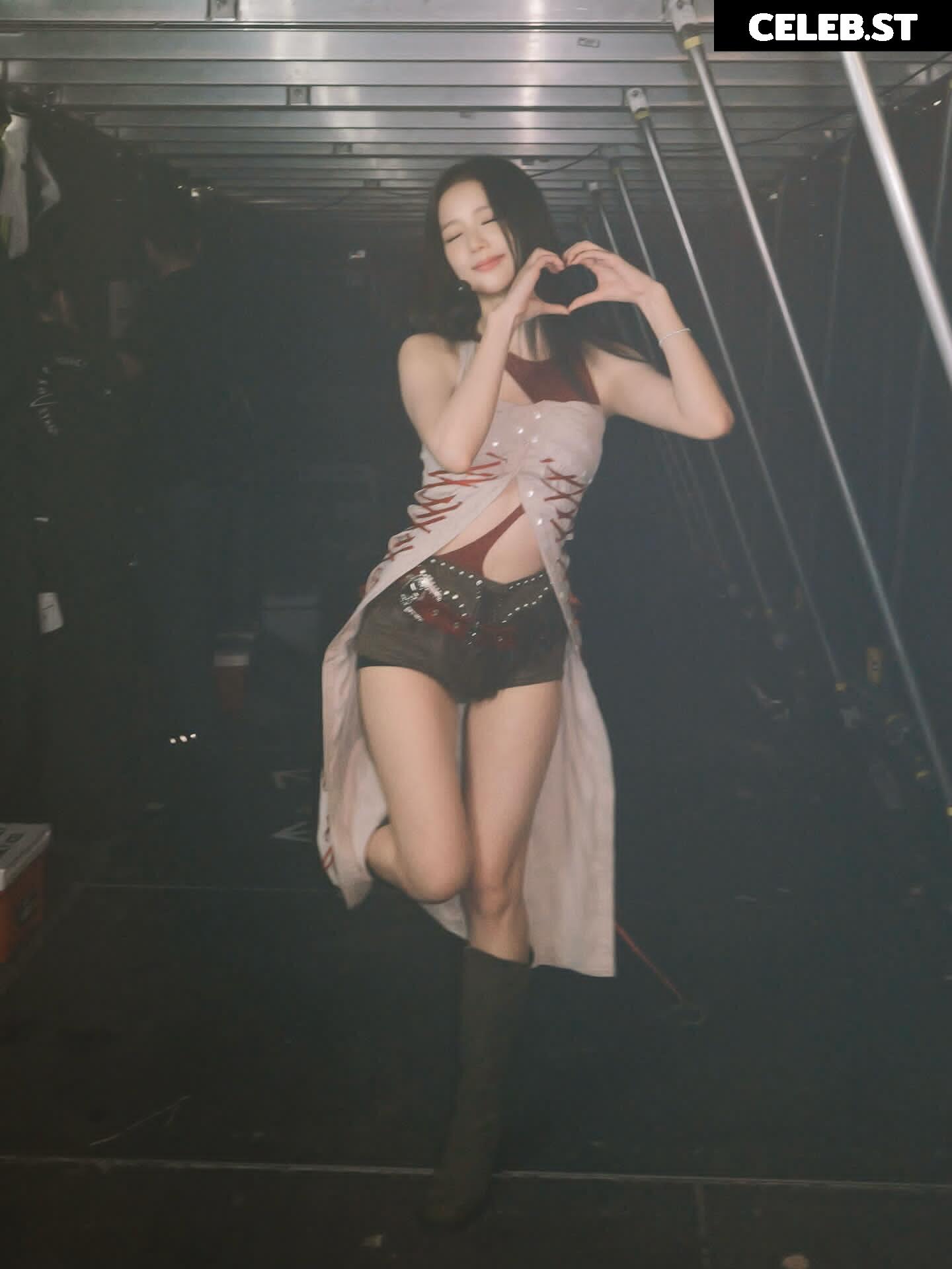 Jisoo  || - BLΛƆKPIИK ( BLACKPINK ) Image 23660674
