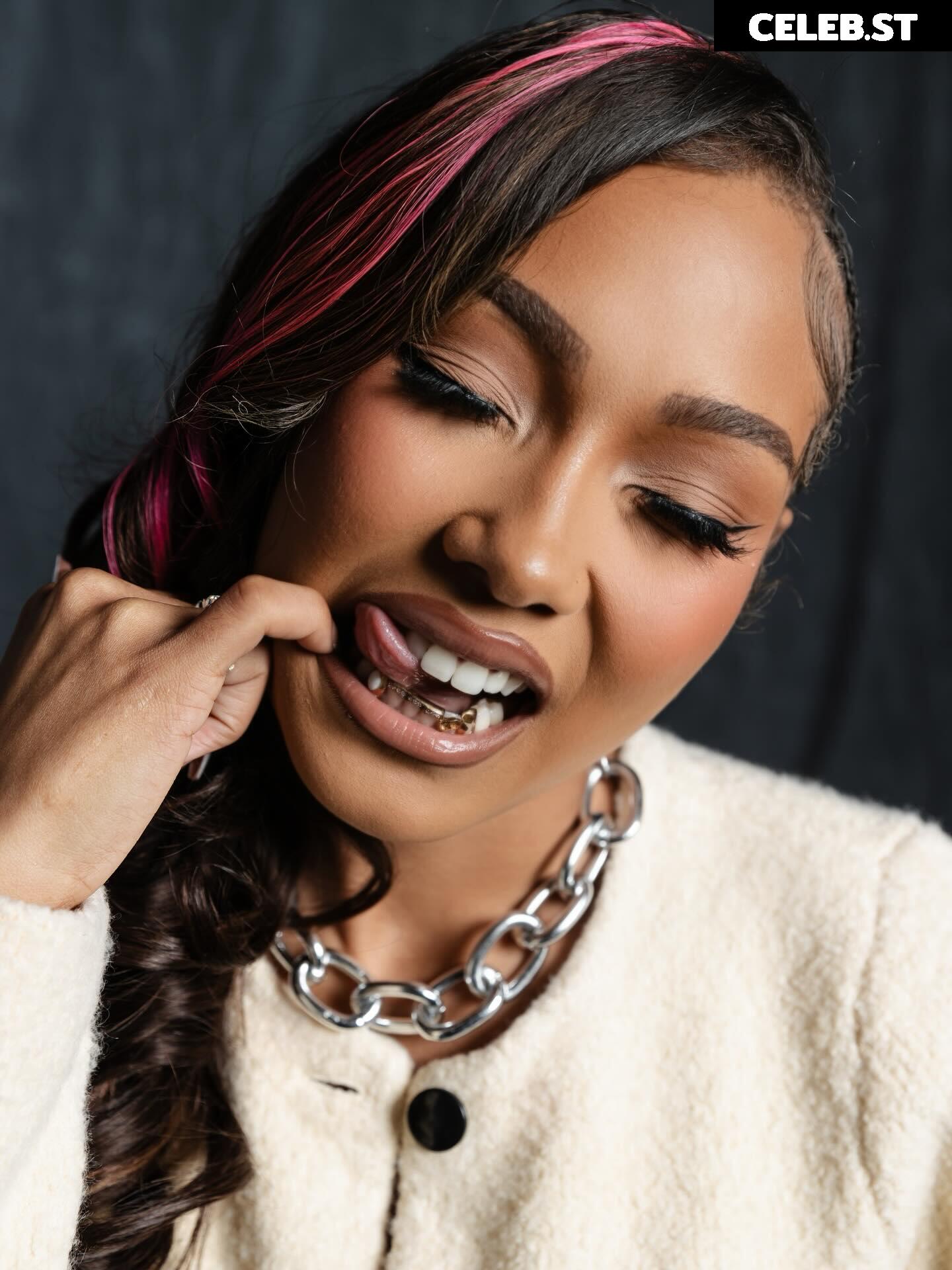 Parker McKenna Posey Image 23660183