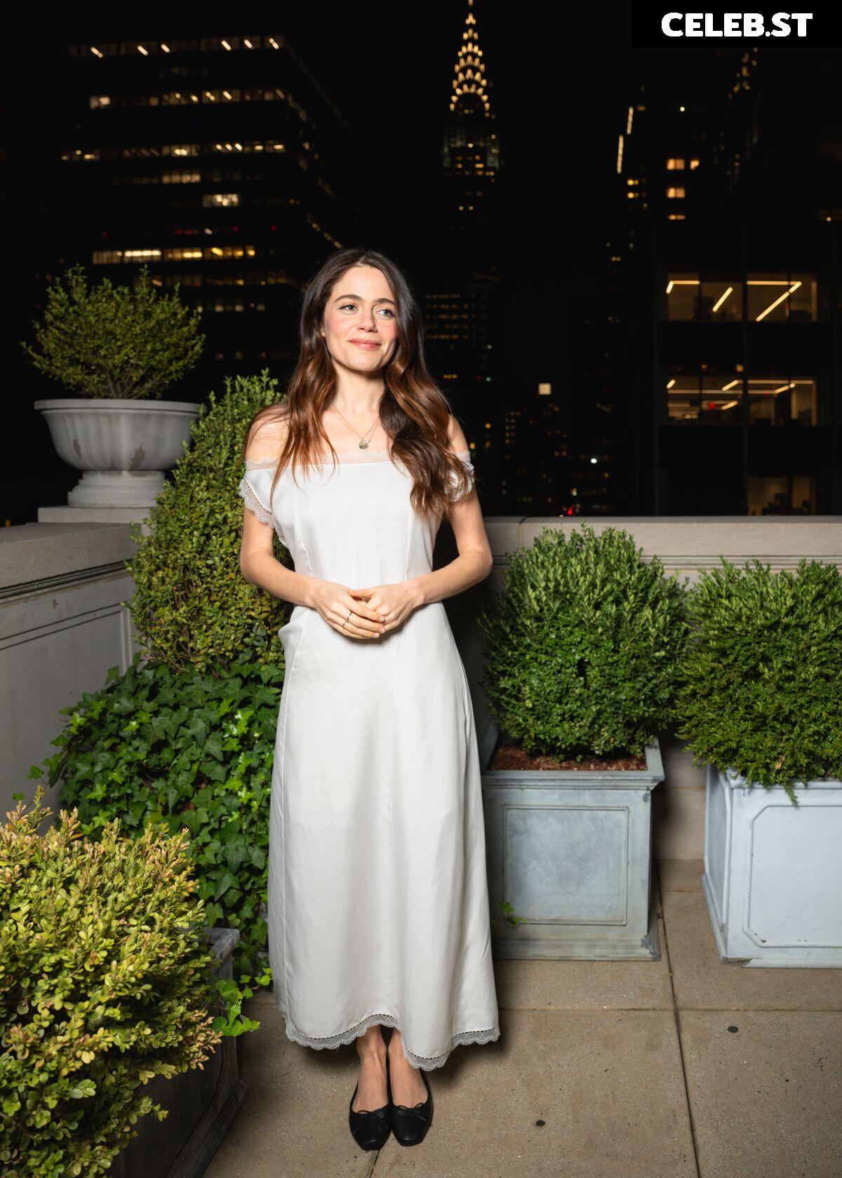 Molly Gordon Image 23660128