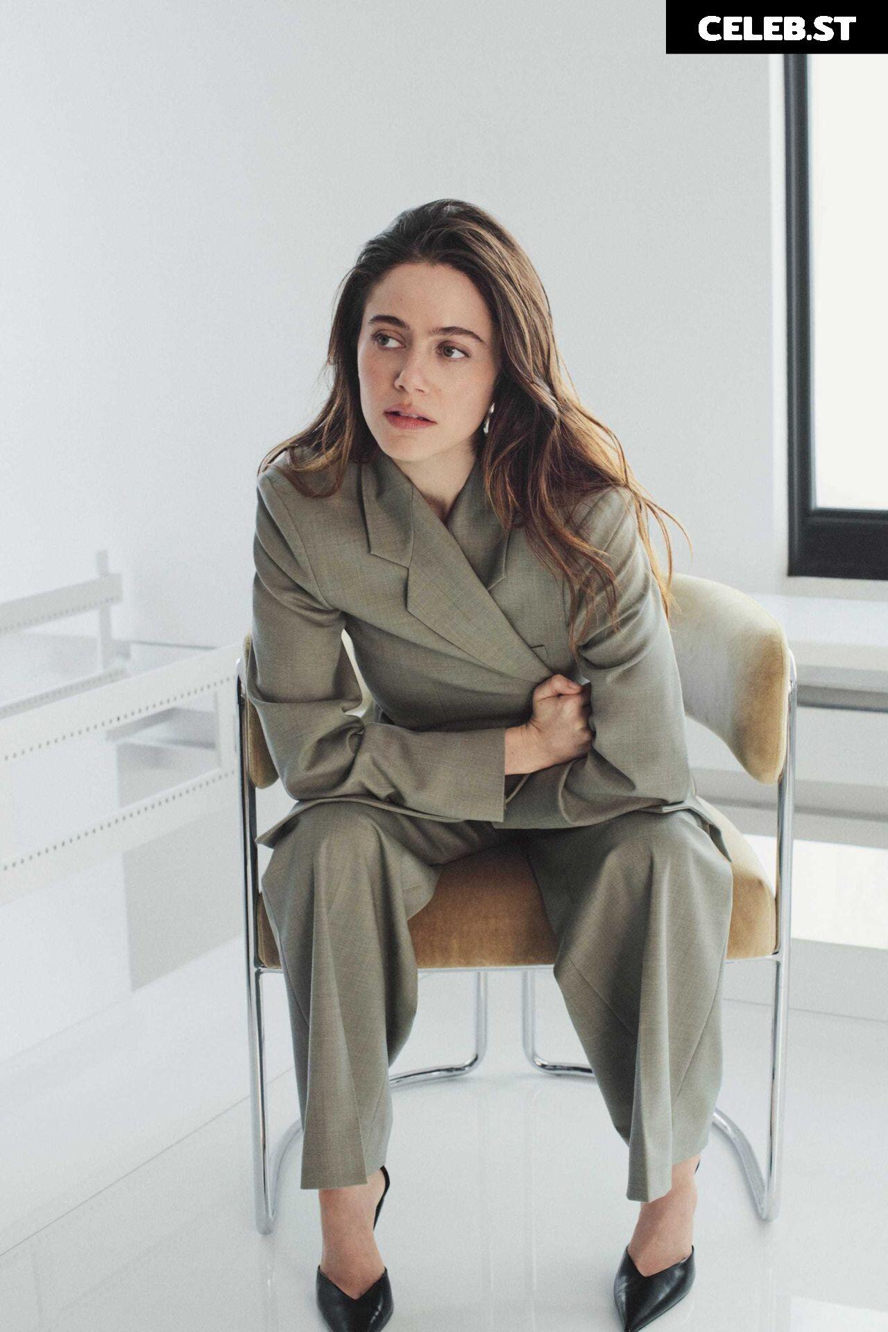 Molly Gordon Image 23660157