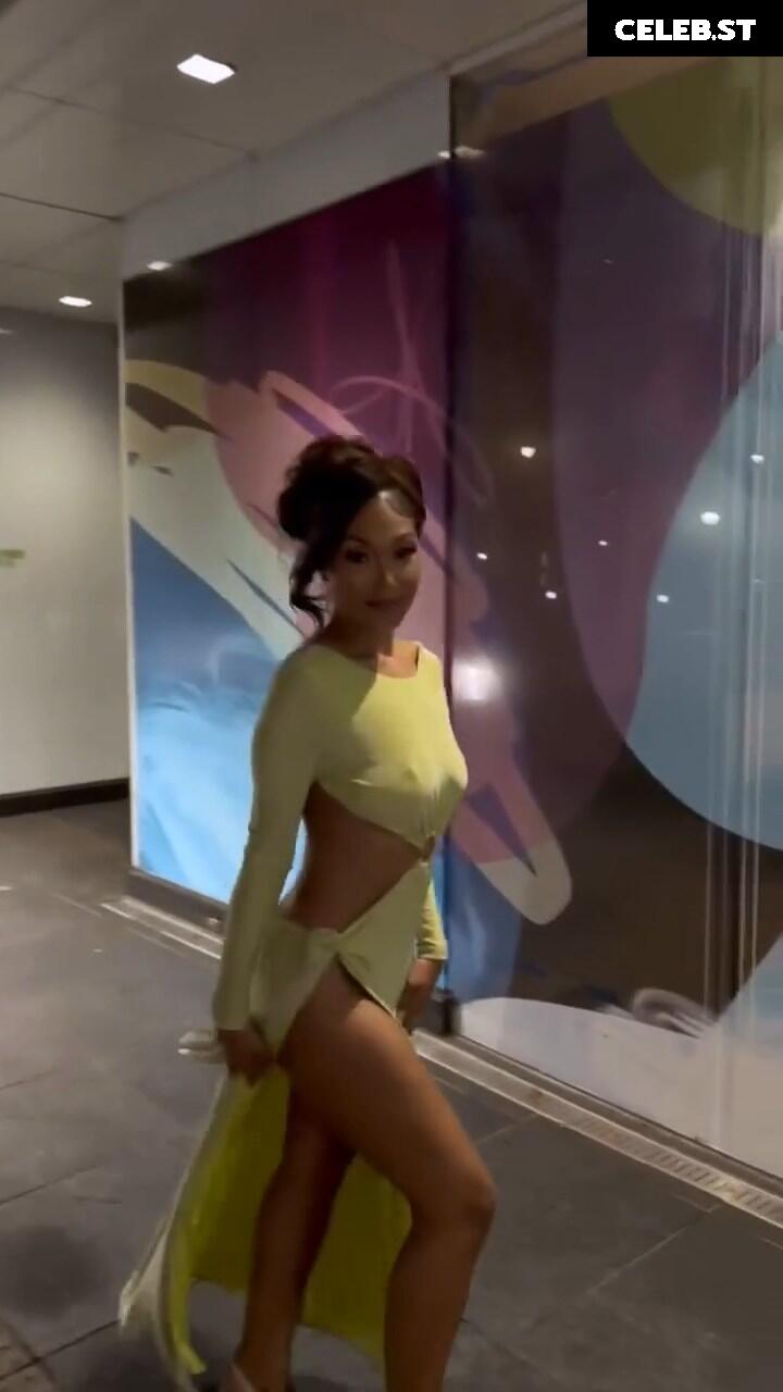 Parker McKenna Posey Image 23660232