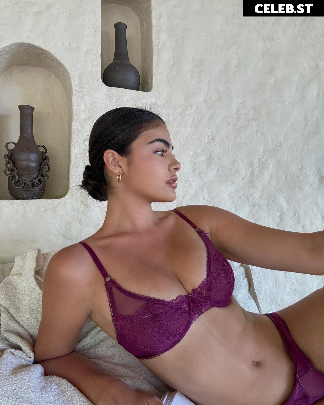 Sara Orrego Image 23678431