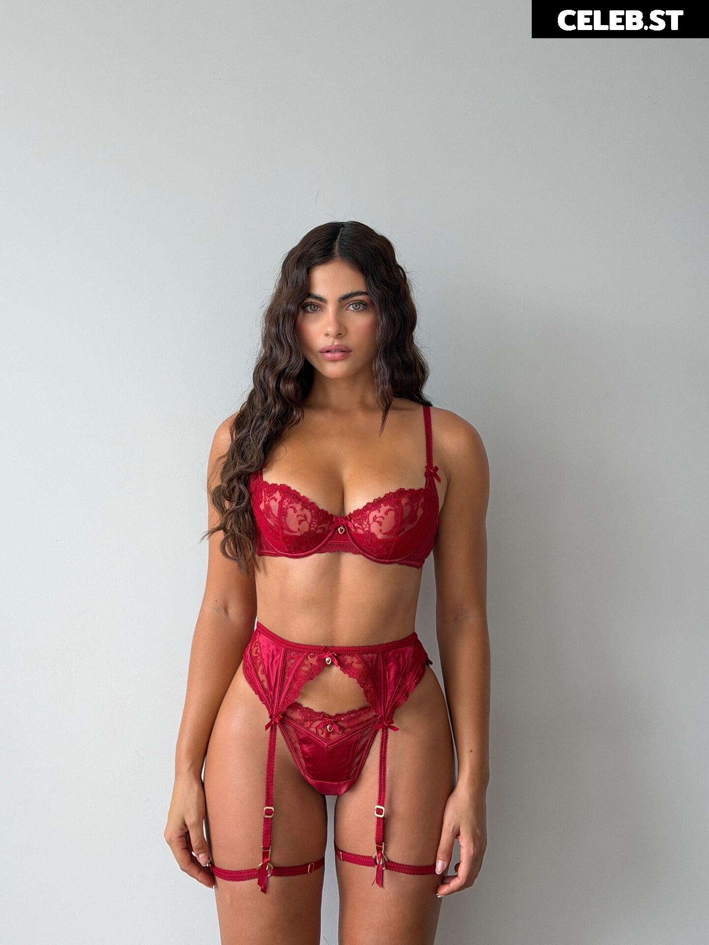 Sara Orrego Image 23678464