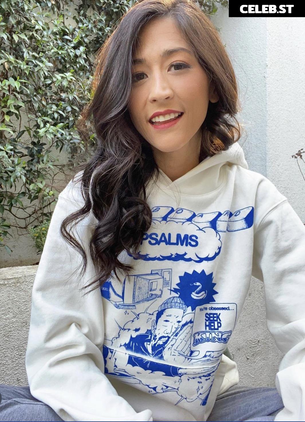 Mina Kimes Image 23678199
