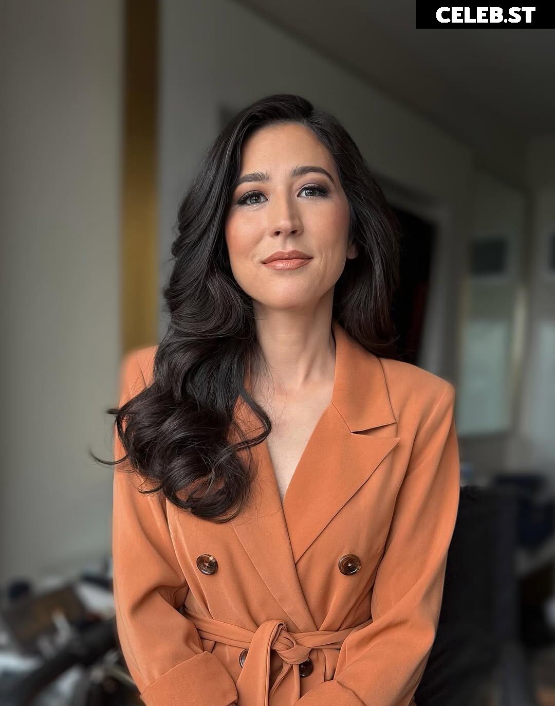 Mina Kimes Image 23678363