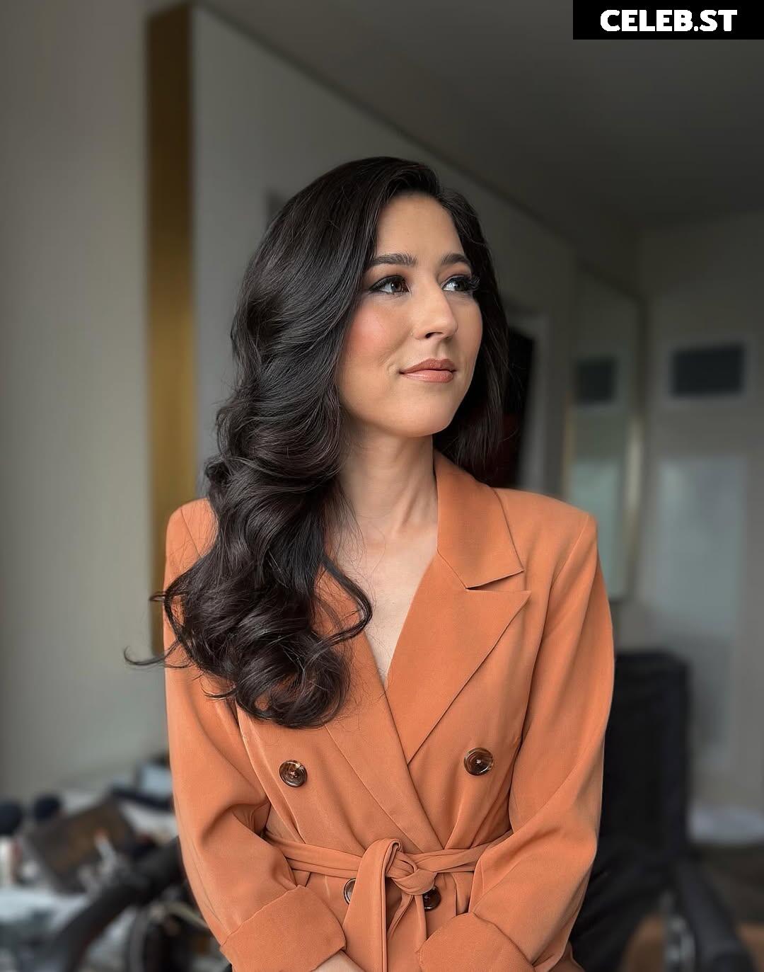 Mina Kimes Image 23678365