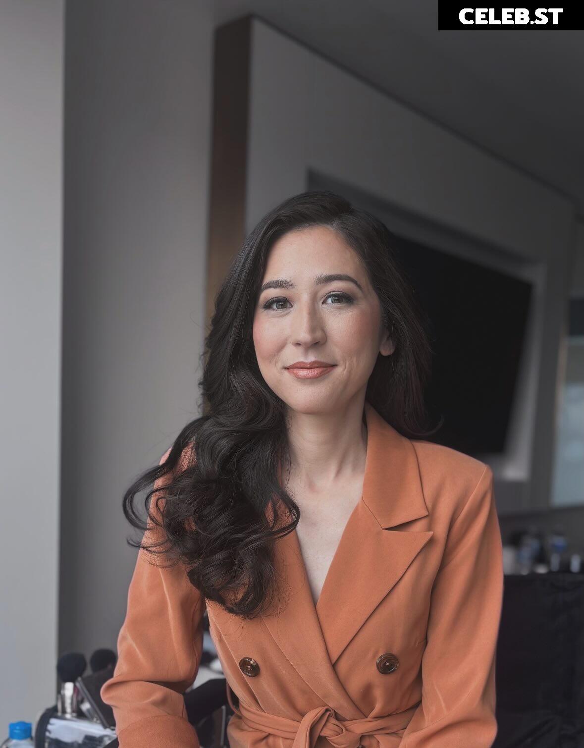 Mina Kimes Image 23678369