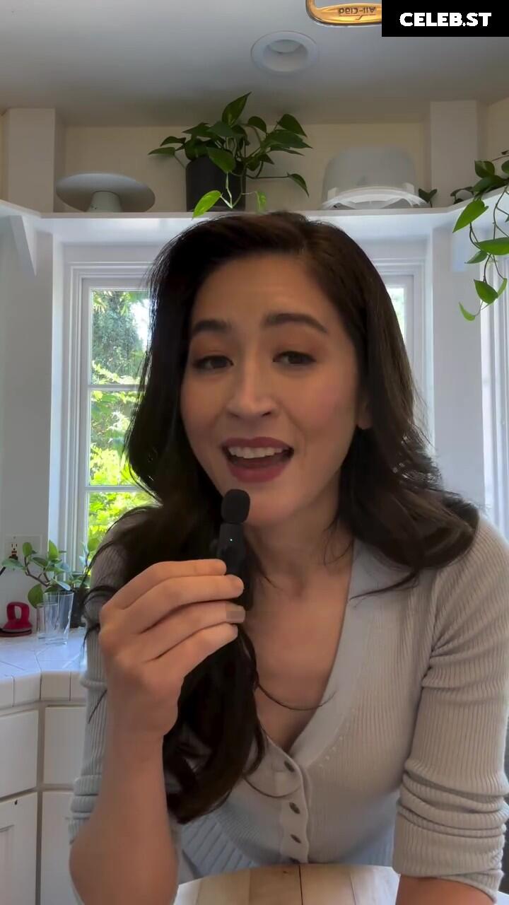 Mina Kimes Image 23678377