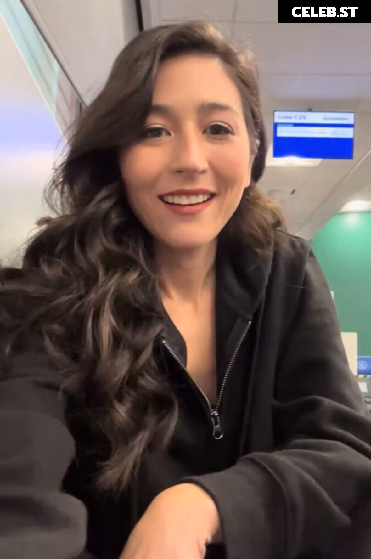 Mina Kimes Image 23678248