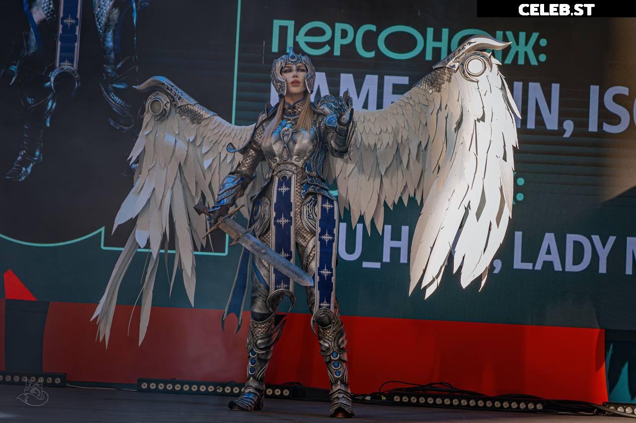 Olga Haku @frau_haku Image 23679700