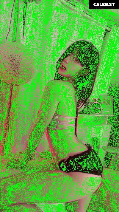 yule_.0.03 Image 23601509