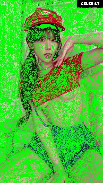 yule_.0.03 Image 23601605