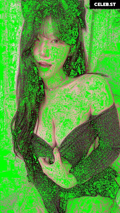 yule_.0.03 Image 23601644