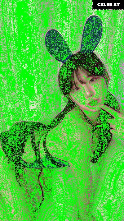 yule_.0.03 Image 23601125