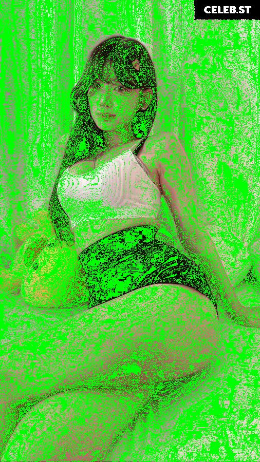 yule_.0.03 Image 23600504