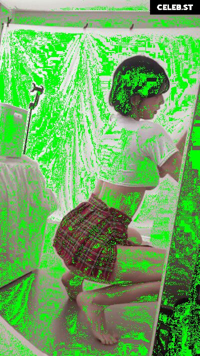 yule_.0.03 Image 23602154