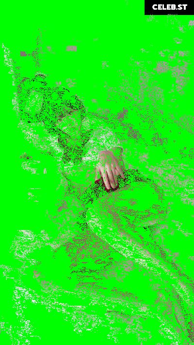 yule_.0.03 Image 23602143
