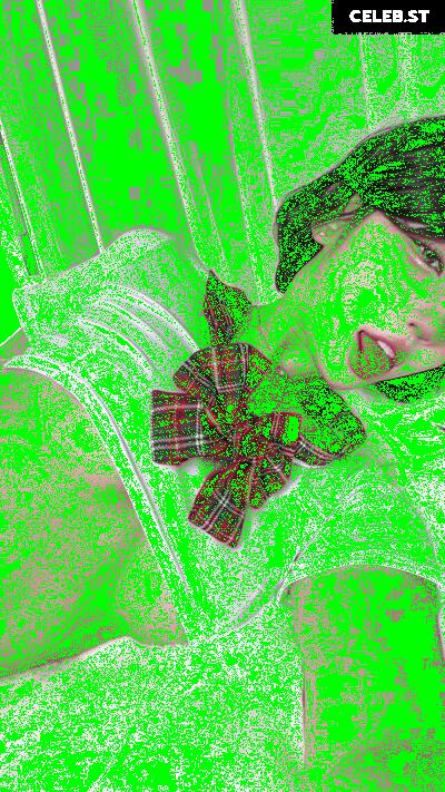 yule_.0.03 Image 23602147