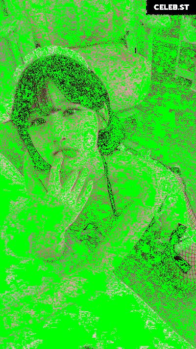 yule_.0.03 Image 23602099