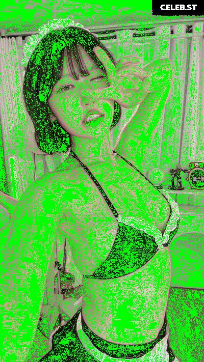 yule_.0.03 Image 23602085
