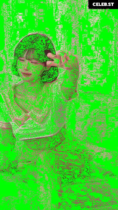 yule_.0.03 Image 23602067