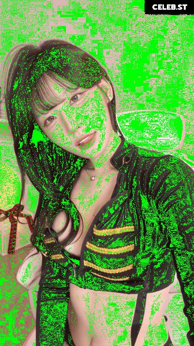 yule_.0.03 Image 23602253