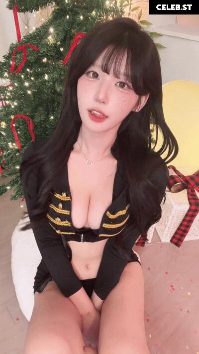 yule_.0.03 Image 23602256