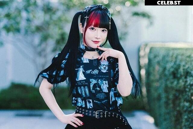 Maki Itoh Image 23694442