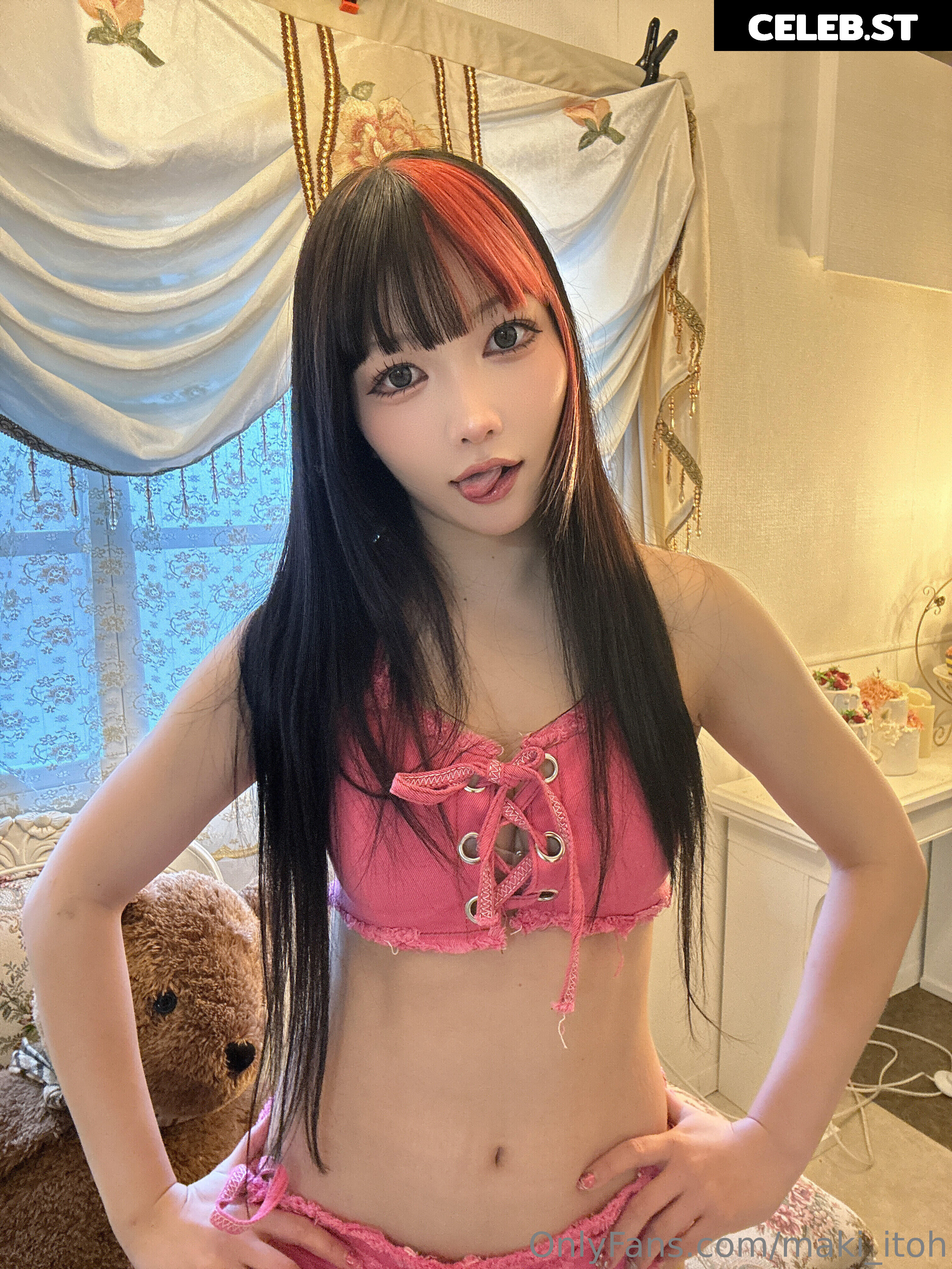 Maki Itoh Image 23694355