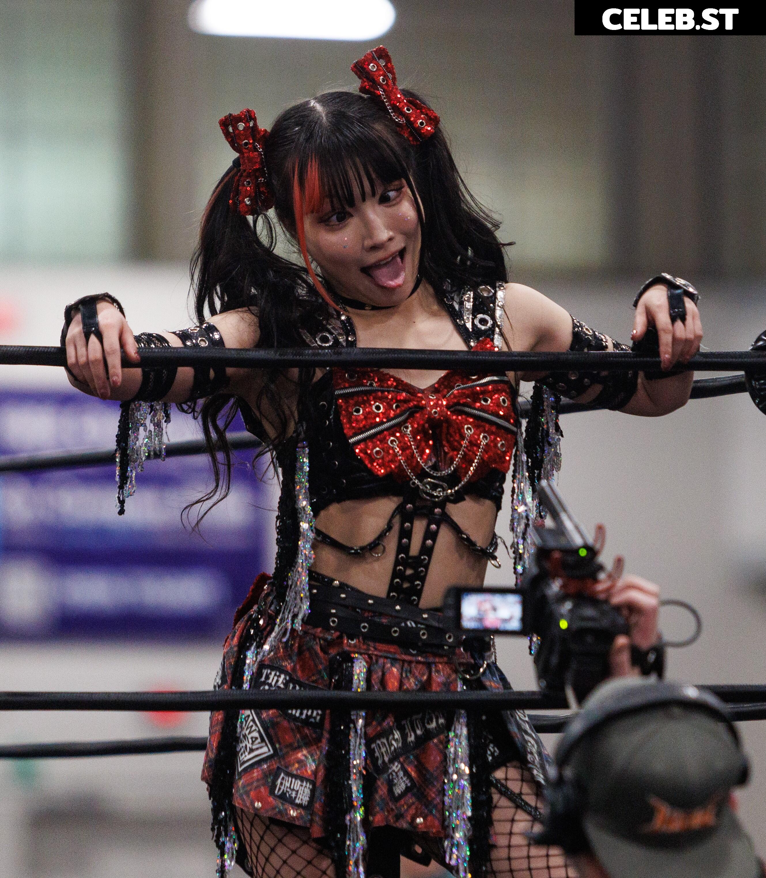 Maki Itoh Image 23694358
