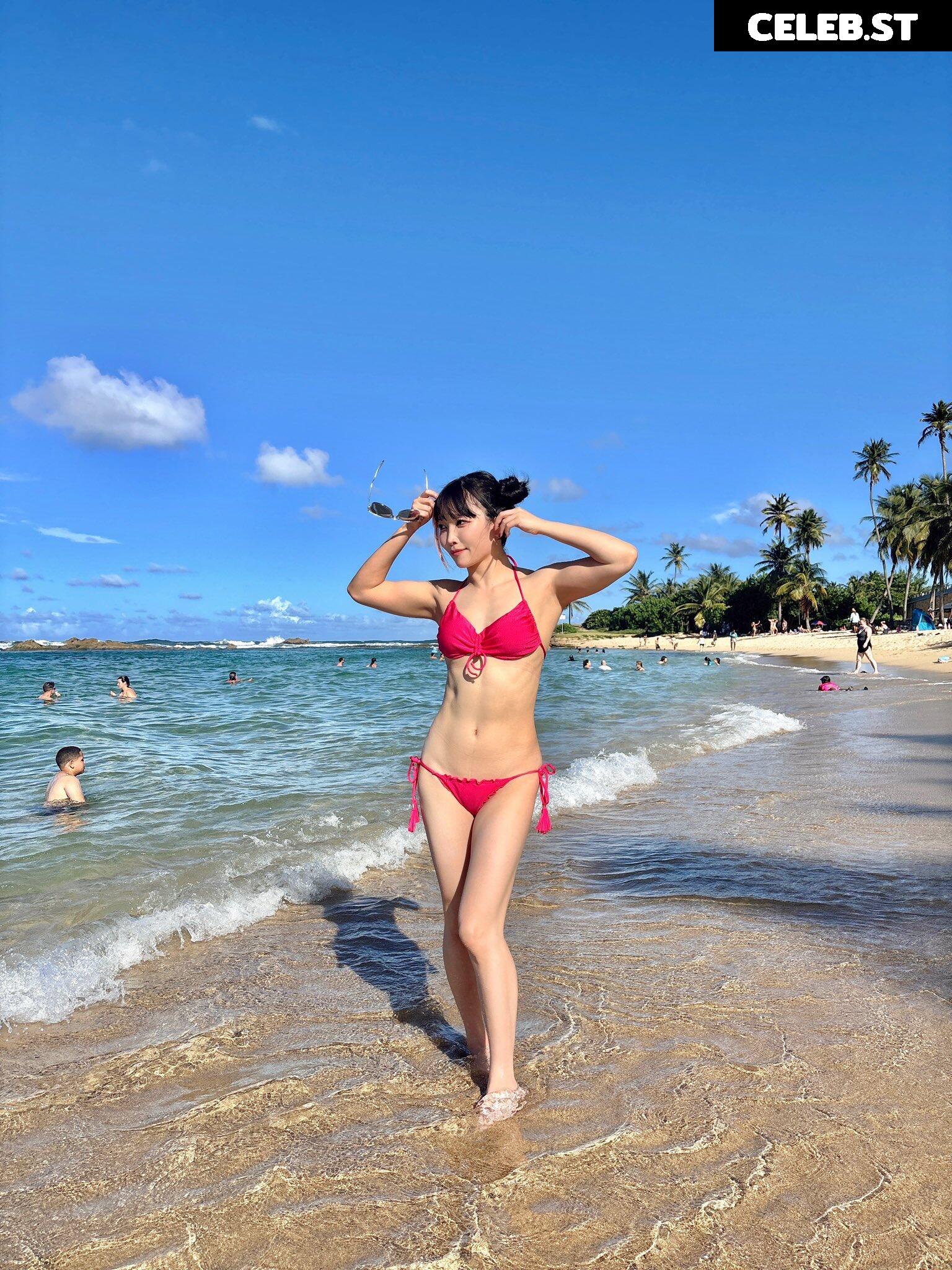 Maki Itoh Image 23694344