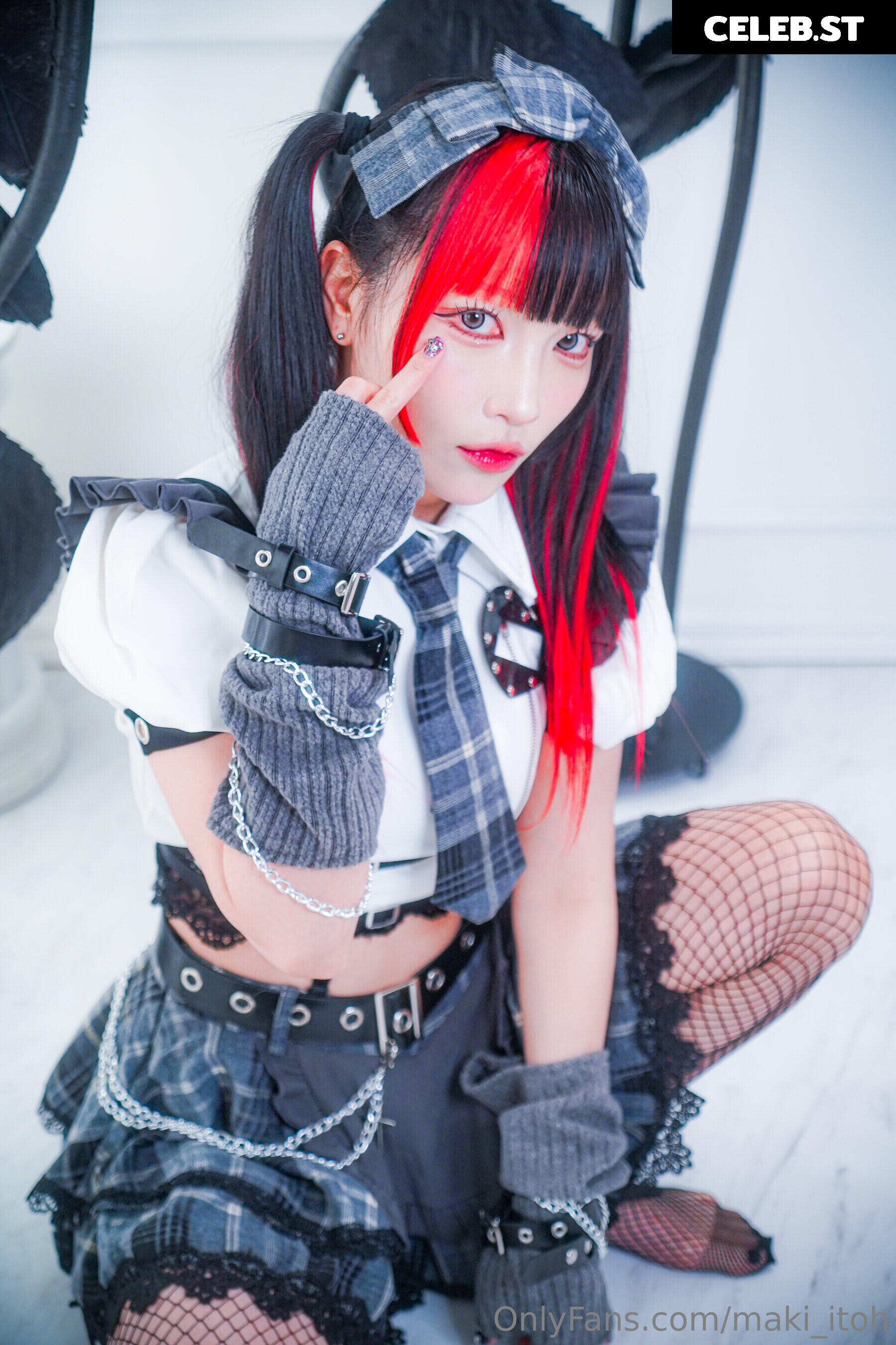 Maki Itoh Image 23694293