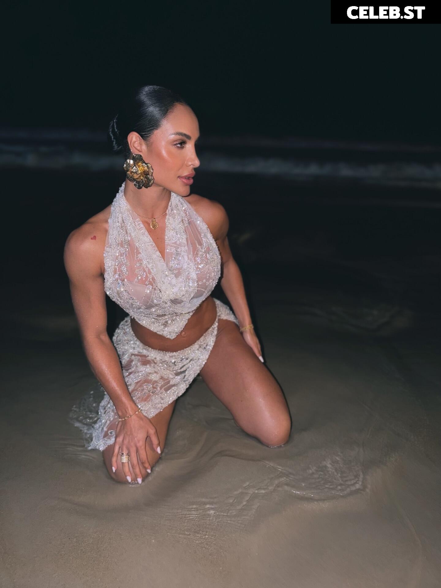 Aline Mineiro Image 23691897