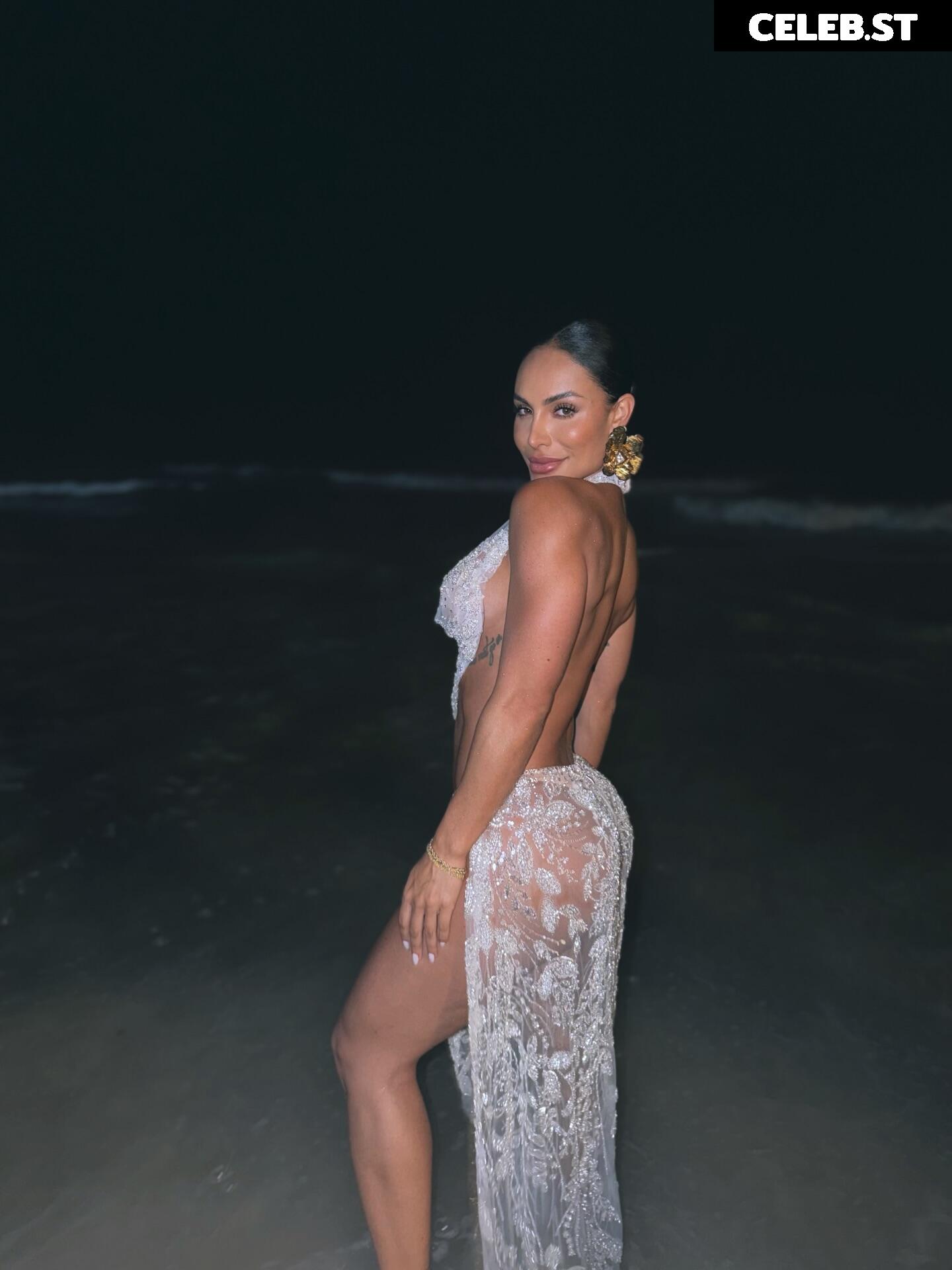 Aline Mineiro Image 23691898