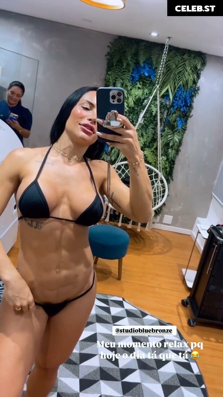 Aline Mineiro Image 23691860