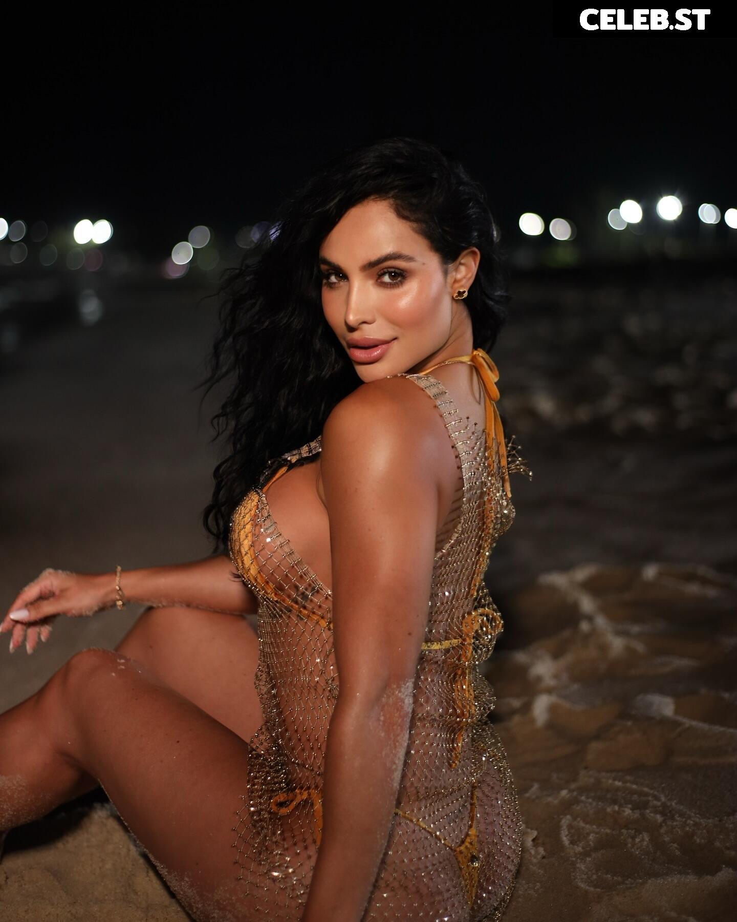 Aline Mineiro Image 23691700