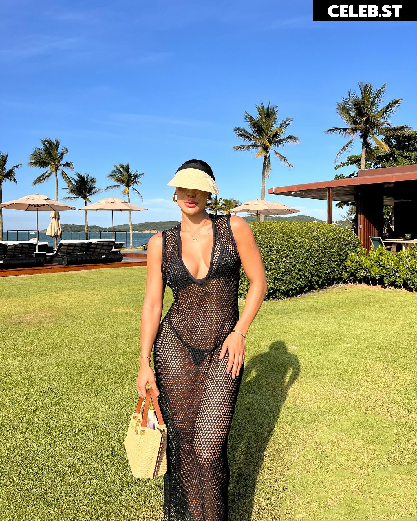 Aline Mineiro Image 23691732