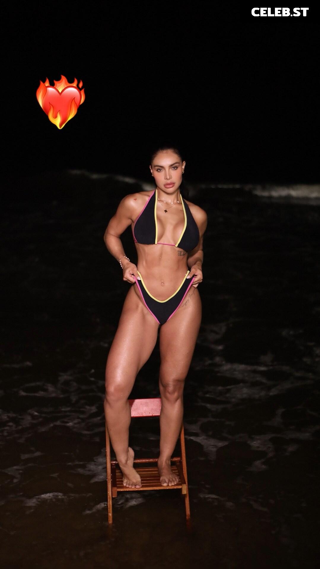 Aline Mineiro Image 23691746