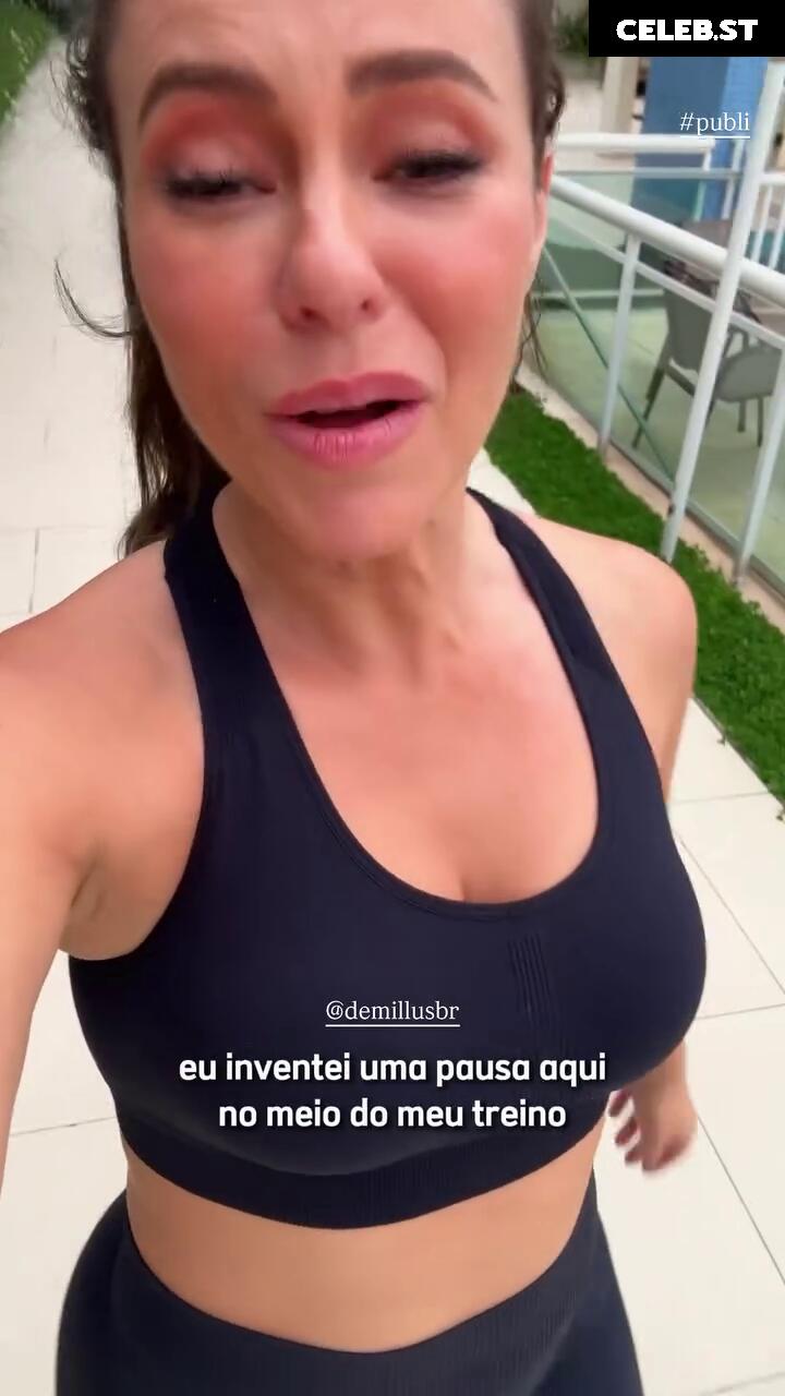 Paolla Oliveira Image 23691192