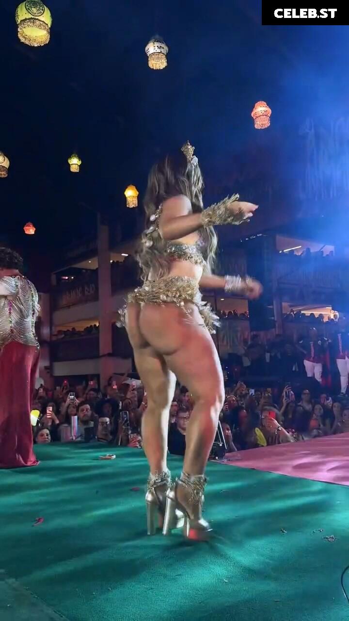 Paolla Oliveira Image 23691155