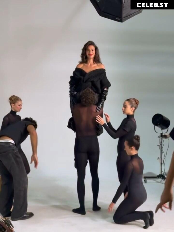 Bruna Marquezine Image 23691029